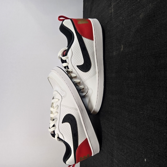 Nike White and Red Sneakers - Picture 2 of 7